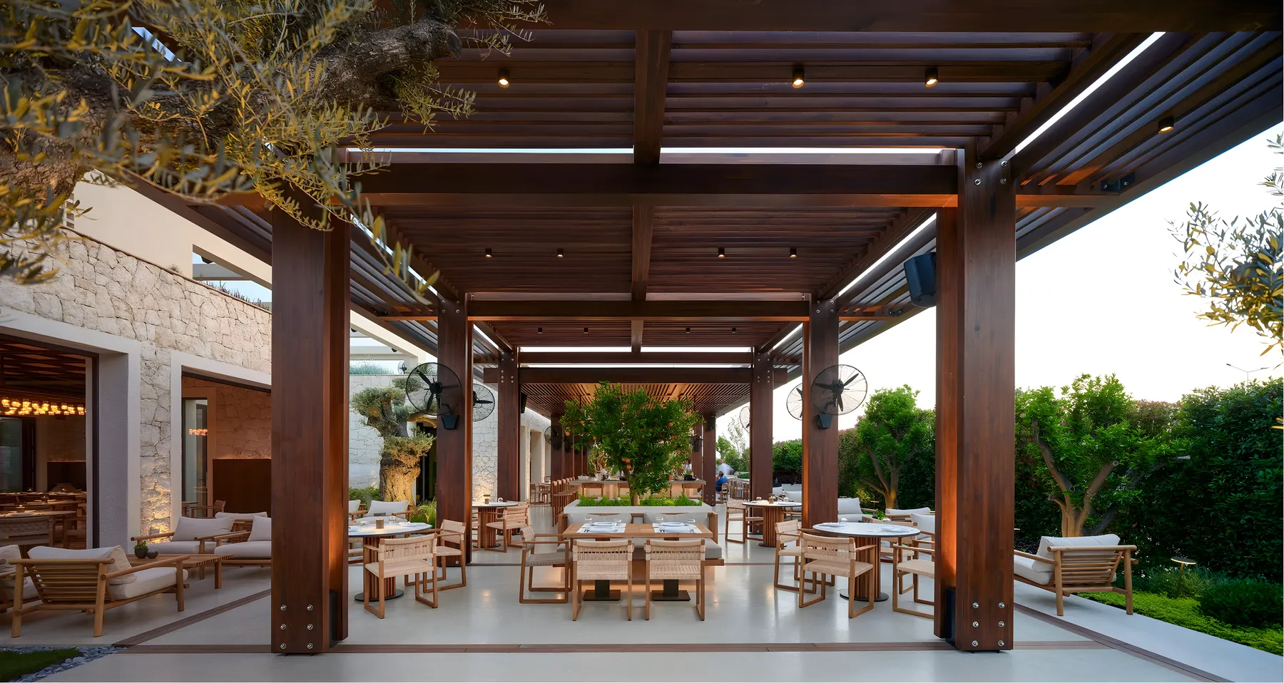 Alma Restaurant, image 2